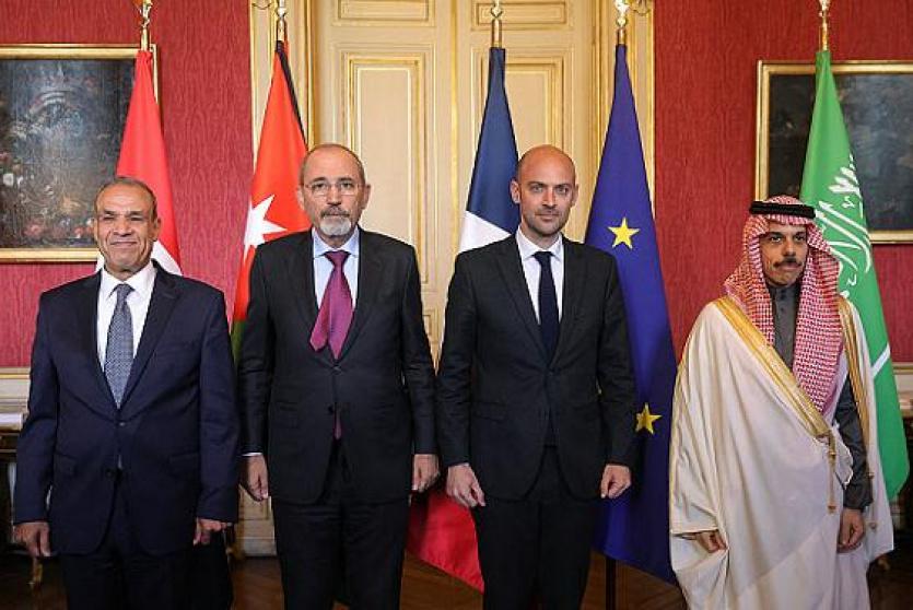 الوزراء العرب المجتمعين في فرنسا