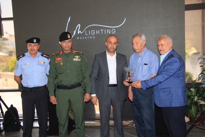 بلدية أريحا تُكرم رجال الأعمال الممولين لتعبيد عدة طرق رئيسية في المدينة