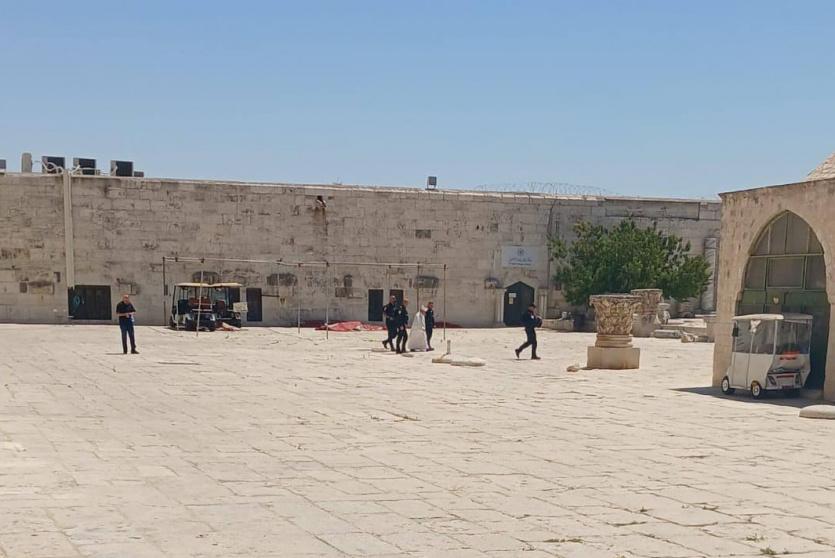 خلال اعتقال الشيخ محمد حسين