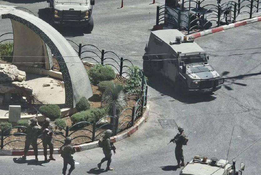 جانب من اقتحام الاحتلال وسط الخليل وقمع فعالية