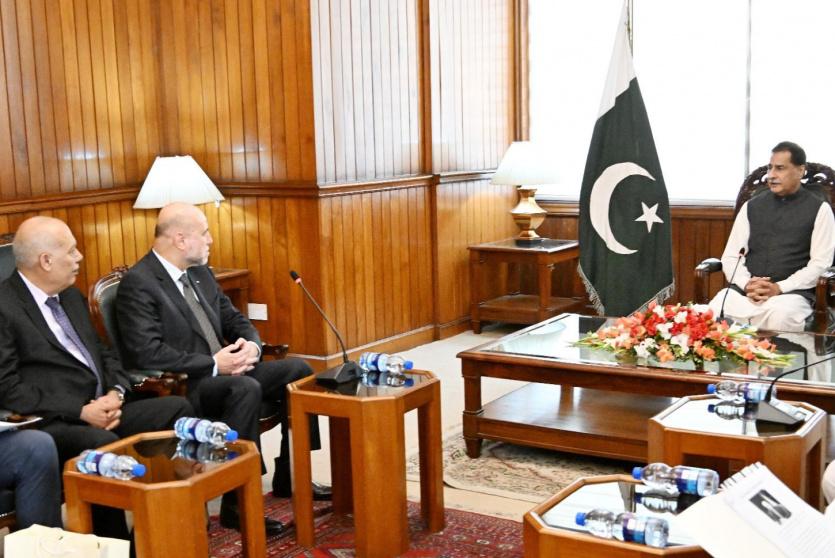 خلال اللقاء