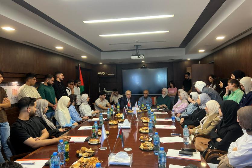 ترست العالمية للتأمين تستقبل طلاب من جامعة النجاح الوطنية