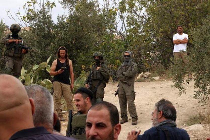 صورة من الارشيف