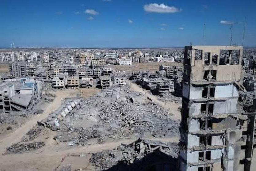 استشهاد طفلة وإصابة آخرين جراء انهيار مبنى في مدينة غزة