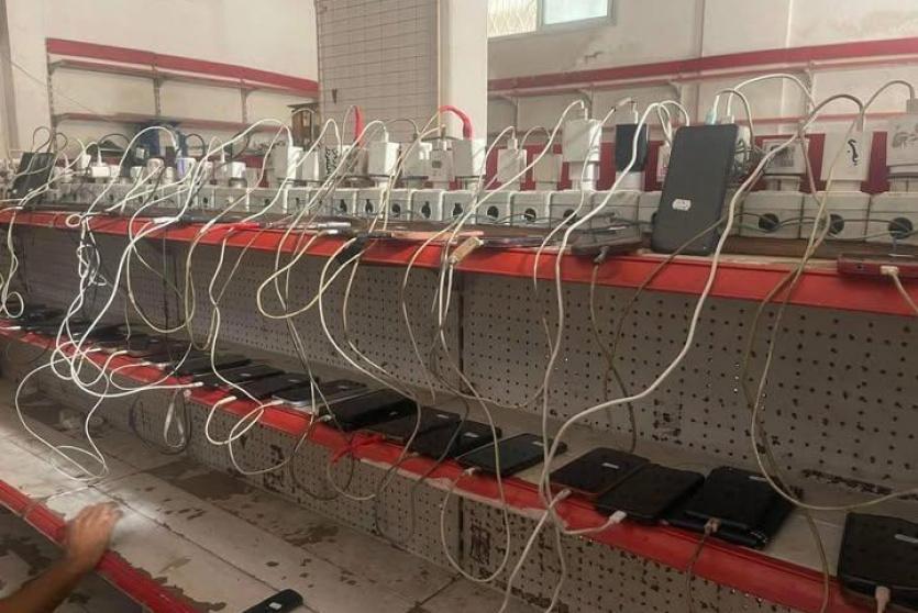 نقطة شحن في غزة 