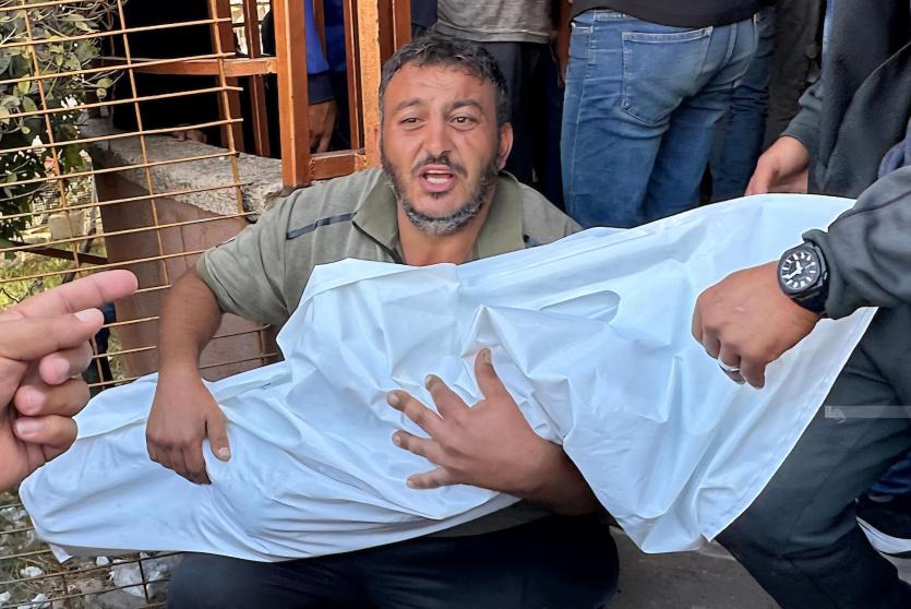 استشهاد طفل إثر انفجار جسم من مخلفات الاحتلال في خان يونس