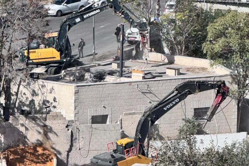 الاحتلال يهدم منزلا في سلوان جنوب المسجد الأقصى