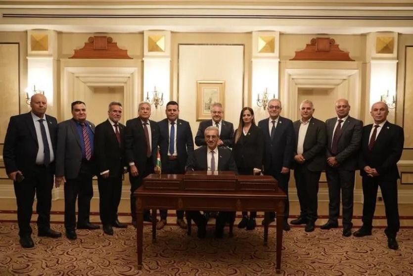 أعضاء اللجنة الوطنية لإدارة قطاع غزة