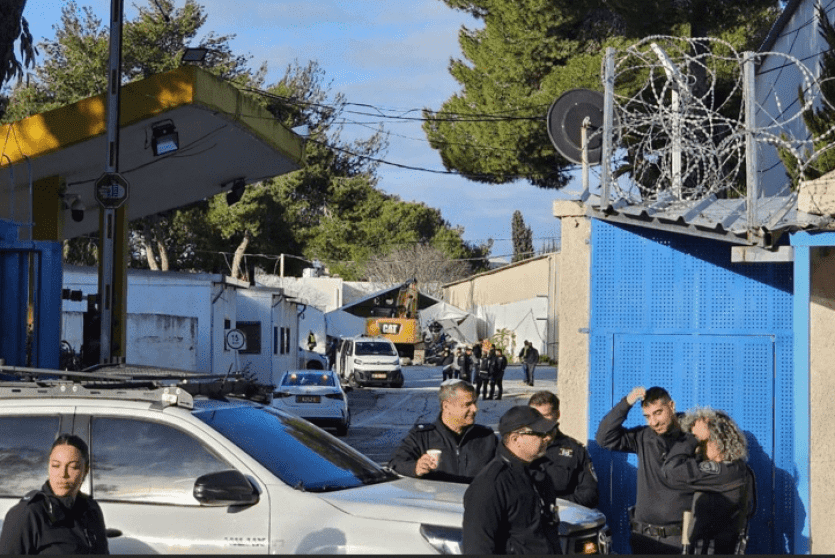 جرافات الاحتلال