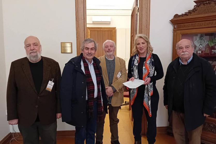 جانب من اللقاءات