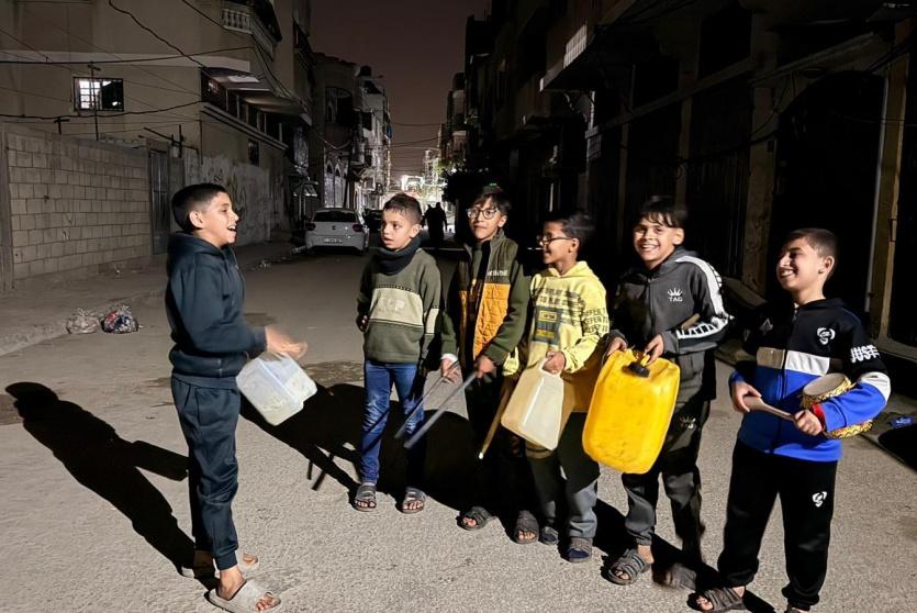 أطفال في غزة يستعدون لاستقبال رمضان