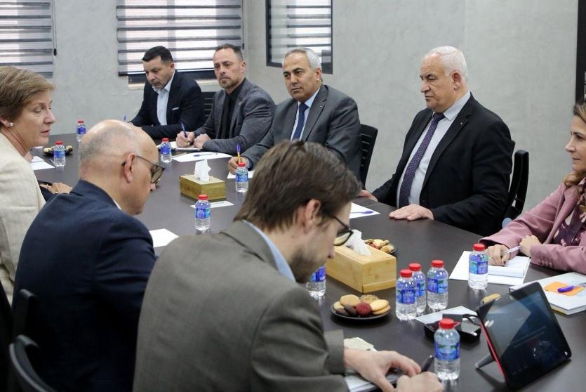 وزير الداخلية يستقبل وفداً ألمانياً ويبحث مستجدات الأوضاع في الأراضي الفلسطينية