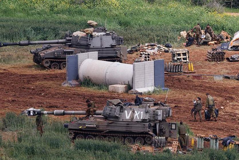 صورة من الارشيف