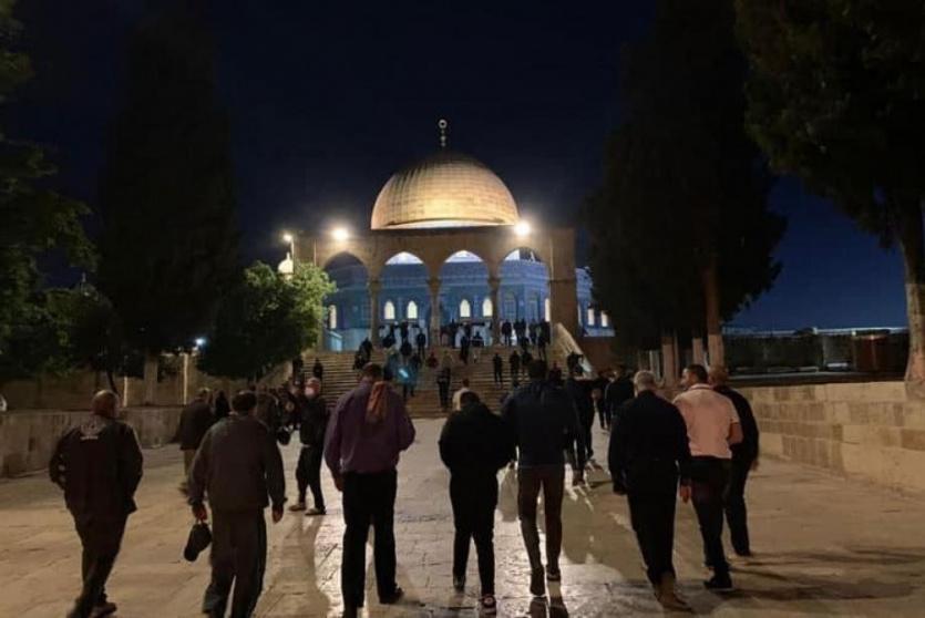 خاص| بعد إعادة فتحه… تضييقات على المصلين واقتحام عشرات المستوطنين للأقصى