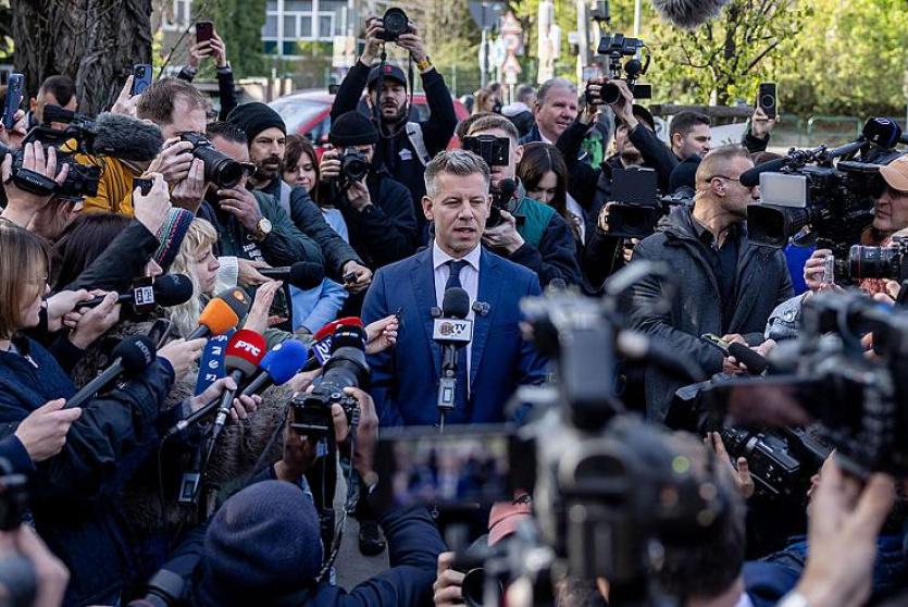 بيتر ماغيار، رئيس حزب 