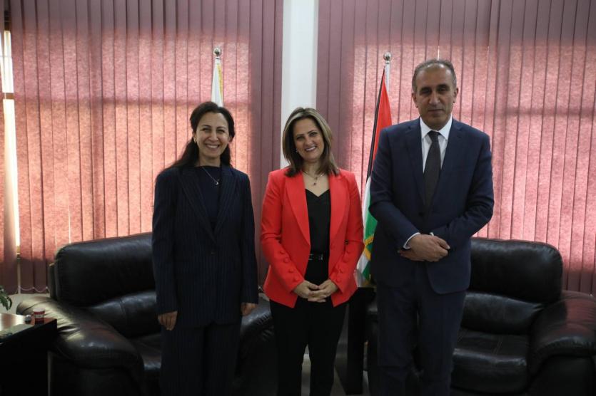 "خضوري" و"تمكين" و"راية" يوقّعون مذكرة تفاهم لتنفيذ مشروع "مسارات إعلامية" وتعزيز مهارات الطلبة وربطهم بسوق العمل